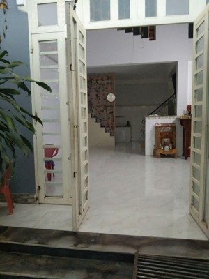 nhà cho thuê 107m 3p ngủ 2wc gần trường c2 tân bình dĩ an cũ 4tr /1th