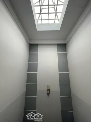 hẻm xe hơi-gần cv làng hoa-nhà đẹp ở ngay-69m2-3tầng-4pn-4wc-quang trung p8 gv-chỉ 6tỷ8 tl