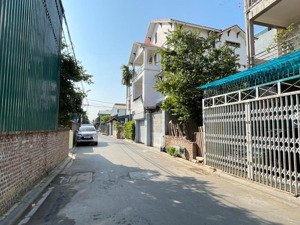 đất cự khối, 85m2, ô tô vào tận đất, chỉ 5.8 tỷ, mặt tiền rộng 4.6m, xây ở hay giữ tiền đều rất đẹp