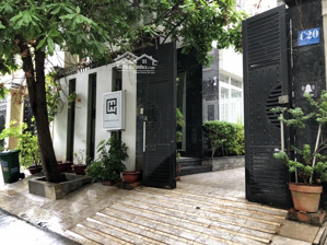 cho thuê biệt thự kdc quận 7, ngang 8x18m nhà 4 tầng như hình - giá 27tr/th (lh ms dung)