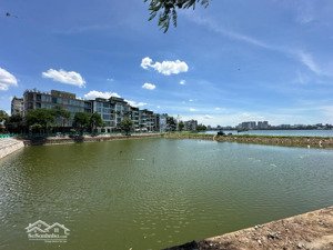 siêu phẩm mặt hồ tây - phố quảng khánh toà nhà apartment lô góc mt23m hiếm có