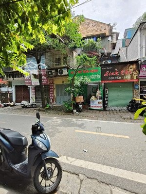 mặt phố 8 - 3, vỉa hè rộng, kinh doanh ngày đêm, ôtô tránh 10m, 3m mt giá 1,07 tỷ