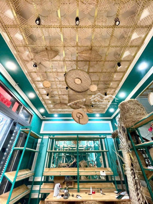 nhà mặt tiền đường số 16 quận 4 nhà thiết kế 4 tầng như cung điện- full nội thất - 10,x tỷ