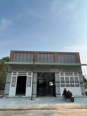ngộp lắm rồi cần bán gấp dãy trọ 2 kiot + 6 phòng trọ tại phú lợi, tdm, giá 3,55 tỷ/310m2, shr