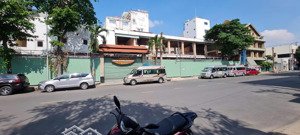 cho thuê mặt bằng khu làng đại học, bình thọ. dt: 17m x 28m.