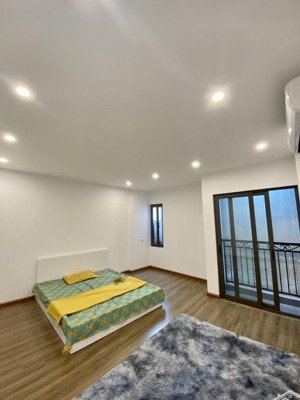 cho thuê ccmn full nội thất tại 445 lạc long quân gần hồ tây