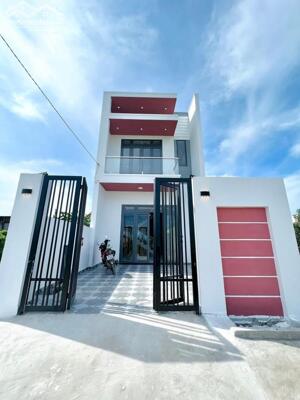 Bán gấp căn nhà lầu ở cuối đường Đồng Khởi gần ngay công ty Changshin