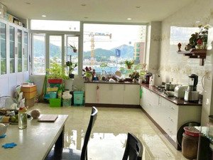 bán nhà 5 tầng mặt tiền đường nguyễn bỉnh khiêm cách biển chỉ 3 bước chân