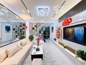 xuân thủy cầu giấy: vị trí đẹp - full nội thất ,ngõ rất nông và rộng : 42m x 4t x mt 3,8m ,xe 3 gác