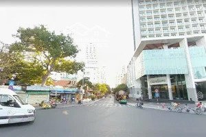 bán khách sạn 12 tầng đường biệt thự , có 46 phòng thuận tiện kinh doanh cho tuyến đường phố tây