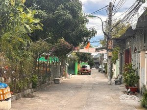 nhà 1 trệt 1 lửng cách nguyễn thị định 50m có dòng tiền cho thuê giá chỉ 6,5tỷ