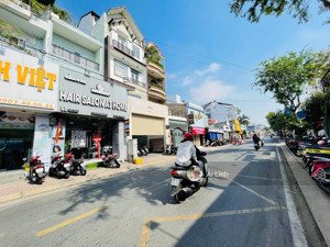 mặt tiền ngay góc võ văn ngân- dân chủ vị trí vip bình thọ dtsd 96m2 ngang 9m sẵn tn 40tr/th- shr