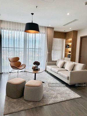 bán căn 90m 3pn toà r1.02 tầng trung vinhomes oceanpark - full đồ đẹp, view ngoại cảnh thoáng.