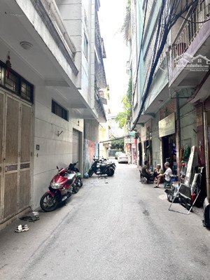 bán nhà lô góc 50m2, 6 tầng, 18,35 tỷ tại phố trung kính, cầu giấy. ô tô, kinh doanh, gần phố