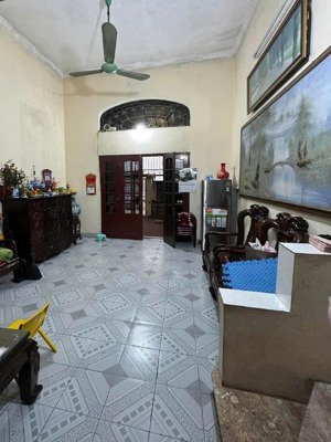 bán nhà ngõ 79 cầu giấy, 63m2x3 tầng, ngõ nông, gần phố. 13.7 tỷ