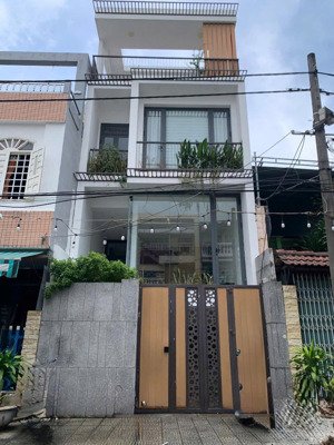 bán nhà trung tâm tp phan văn trị gần đường nguyễn hữu thọ giá tốt