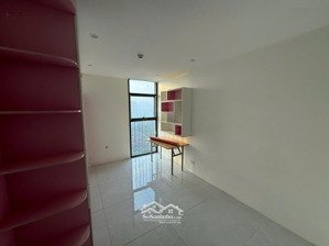 chính chủ bán căn 125m2 tòa new skyline, văn quán, hà đông. 3n2wc+1 kho, ban công đông nam cực mát