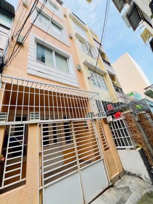 bán toà căn hộ hẻm nguyễn thiện thuật trung tâm phố tây cách quảng trường 2/4 400m giá tốt 5,4tỷ