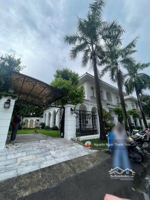 biệt thự đẹp khu vip gần mặt tiền nơ trang long bình thạnh