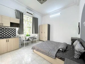 phòng studio cửa sổ trời ngay công viên hoàng văn thụ quận tân bình