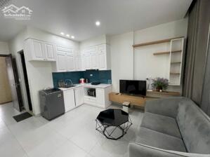 Cho thuê căn hộ 3 p.ngủ (80m2) Vinhomes Marina.