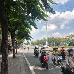 bán nhà mặt tiền phạm văn đồng, ngang 6.2m/nở hậu, diện tích gần 44m2 giá chỉ nhỉn 9.9 tỷ kd đỉnh