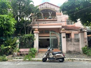 khu biệt thự nguyễn oanh, p17, gv dt: 13x21m. cn: 265m2 gía: 21.5 tỷ tl