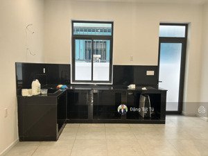 cần cho thuê nhà phố lakeview city nhà đã hoàn thiện giá 25tr/th. lh 