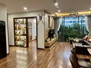 chính chủ bán căn hộ góc loại 3 pn - 121m2 tòa n01- t8 - ngđ - giá rẻ nhất tòa