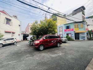 ngay võ văn ngân nhà full nội thất siêu đẹp - 4tầng 5pn 5wc p. linh chiểu dt 70m2(ngang5) có tl tốt