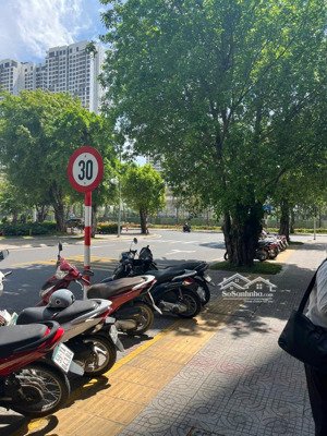 bán shophouse mặt sảnh 47.5 m2 giá 13 tỷ the origami tại đại đô thị vinhomes grand park