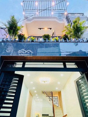 bán gấp nhà đường an phú tây,hưng long,bình chánh.giá 1tỷ890 nhà đang có hợp đồng cho thuê 13tr/th