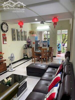 Bán chung cư thang bộ Việt Hưng-Long Biên-77m 2n1wc-căn góc-sẵn sổ đỏ-giá 3.98 tỷ (thương lượng)