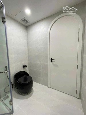 chào thuê căn hộ full nt cao cấp lavida plus chỉ 16tr/ tháng, ngay ngã tư sầm uất,thuận tiện đi lại