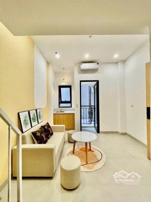 đê la thành 50m 7 tầng 14 tỷ chín ccmn doanh thu cao luôn kín phòng