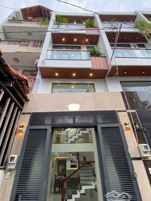 chủ gửi cần bán gấp nhà hẻm 6m 64m²-3tỷ950 đ.bình tiên p3 quận 6 đang có hđ thuê 17tr/th sổ sẵn.