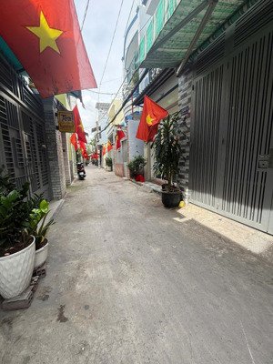 âu dương lân p3 q8 kế quận 10, q1 - hẻm ô tô 4m - 50m2 4 tầng nhỉnh 6t