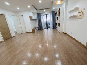 cho thuê cc m.one quận 7,căn góc dt: 88m 3pn full nội thất, giá 16,5tr, thảo