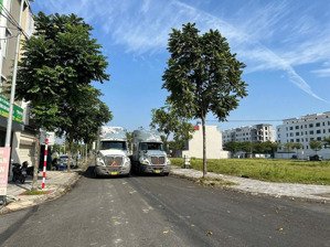 hot chính chủ gửi bán lô đất kđt vườn sen vị trí dự án cạnh đại học luật hà nội - gần sun group bn