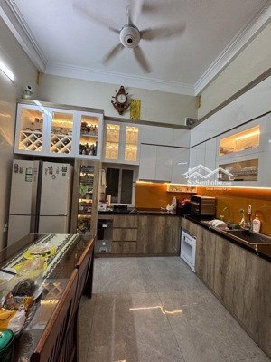 bán nhà phố lê trọng tấn diện tích 50.5m2 4 tầng nhà đẹp giá tốt . =phân lô bộ đội