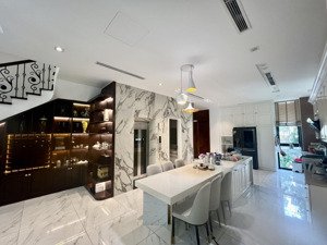 bán gấp biệt thự đảo ecopark 270m² full nội thất cao cấp, giá tốt nhất thị trường