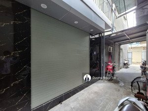 bán nhà riêng tại định công thượng, 2,55 tỷ, 36,5 m2, 3pn, 3wc, nhiều tiện ích, 50m ra ô tô tránh