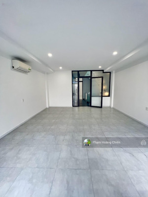 cho thuê nhà phố lakeview city, dt 5x20m 1 trệt 3 lầu, giá 25triệu nhà hoàn thiện ở làm vp, 4pn 5wc