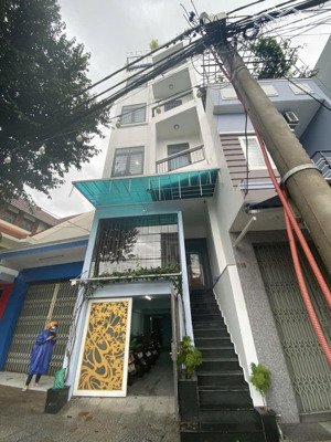cần bán toà căn hộ 4,5 tầng. mặt tiền đường 2/9 hòa cường hải châu, vị trí vàng