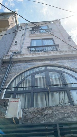 bán nhà điện biên phủ. 50m2. 5tầng. 4mx13m. 14tỷ. đẹp, mới. p22, bình thạnh đang cho thuê chdv 50tr