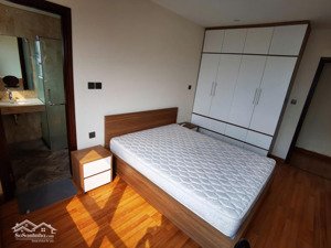 chính chủ cần cho thuê căn hộ cao cấp homecity 177 trung kính