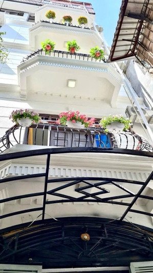 căn hộ dòng tiền phố tôn đức thắng - ô chợ dừa, dòng tiền ổn định 66m2*6t 8,3m mt giá 14,2 tỷ