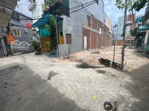 lô góc 2 mặt tiền - phù hợp xây căn hộ - sát đường vương thừa vũ, cách biển 500m, vị trí đẹp