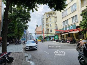 chính chủ bán nhà 21m ra xã đàn, 11m ra mặt phố ô tô tránh, nhà dân xây 5 tầng, giá chỉ 8,25 tỷ.