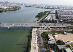 cho thuê đất 150m2 có nhà cấp 4 vị trí vàng đường thăng long giá rẻ nhất khu vực chỉ 10 triệu/tháng